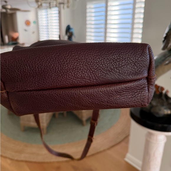 Portland Leather Mini Tote Bag with Crossbody Strap - Picture 5 of 8